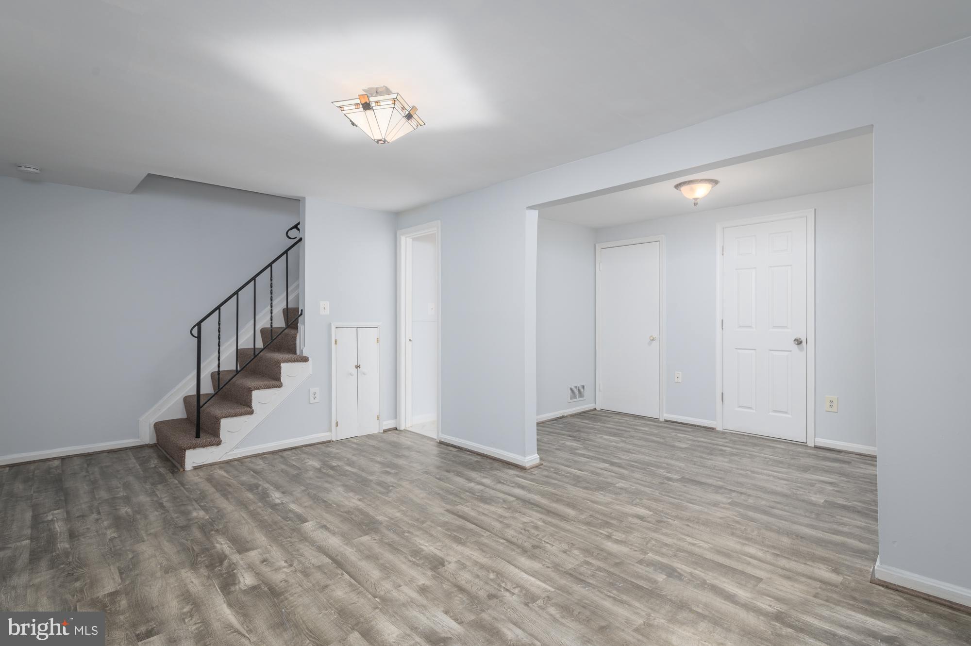 MARINE OAKS VILLAGE - Residential