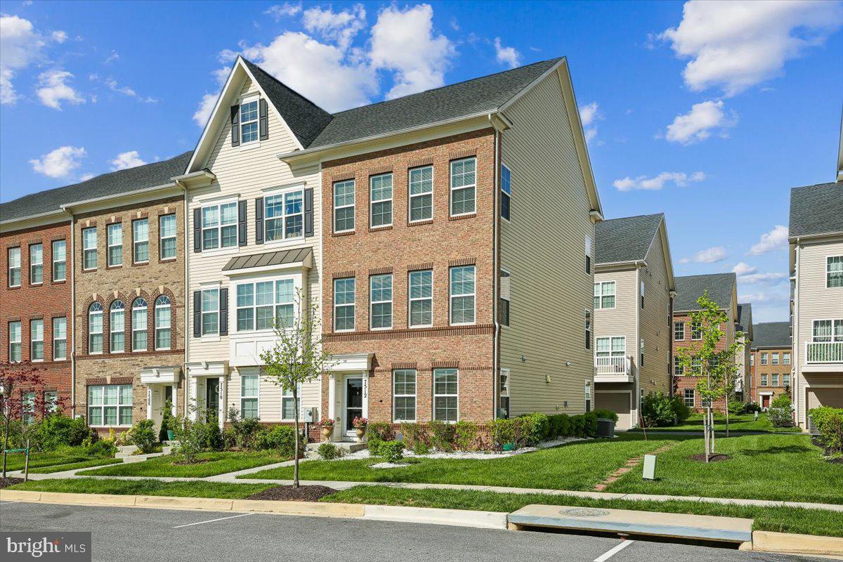 BRICK YARD STATION - Residential