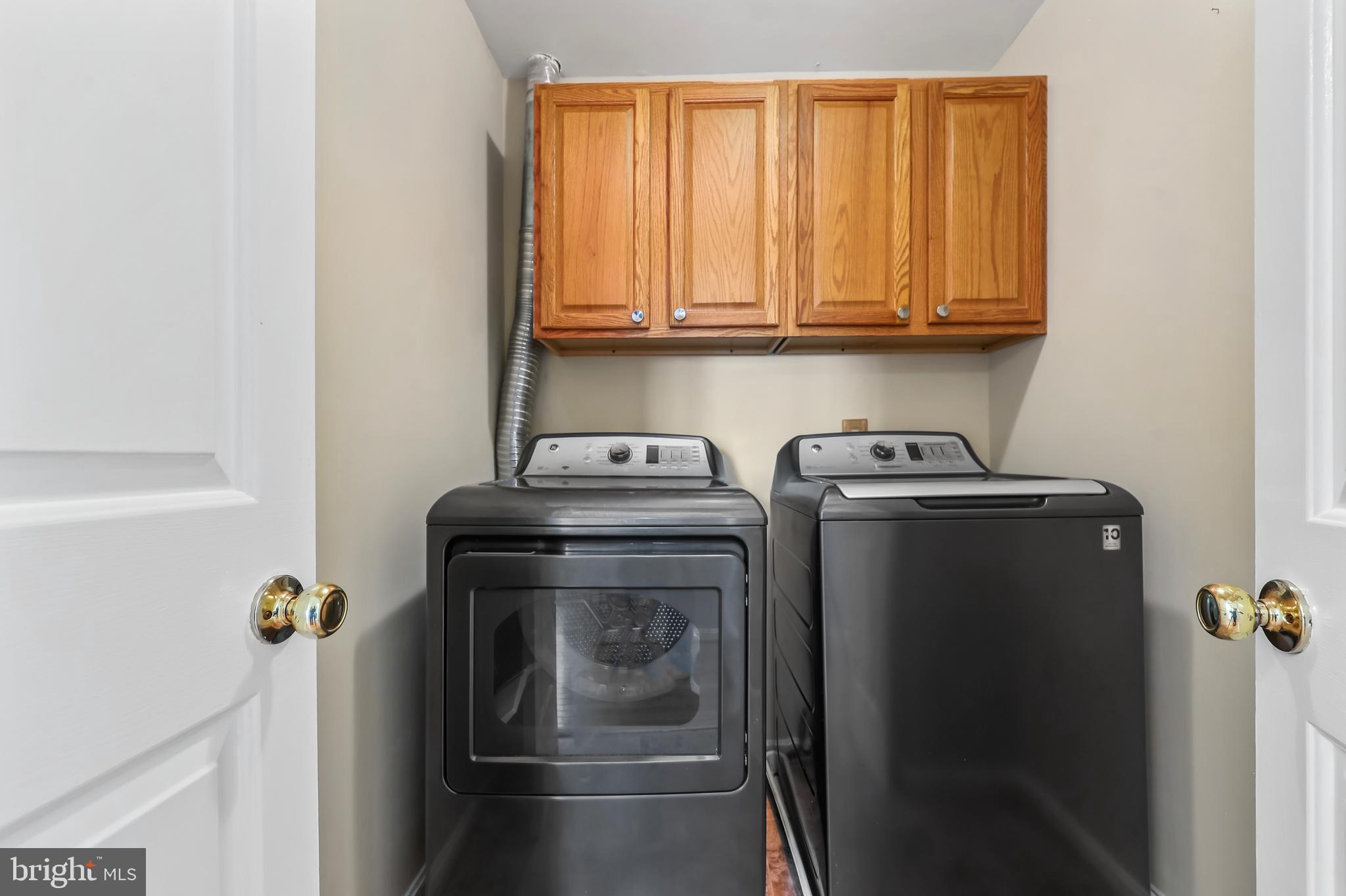 COUNTRY CLUB/LAKE MONTCLAIR - Residential