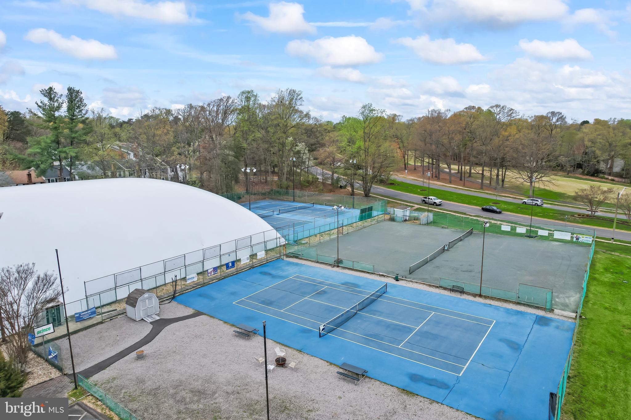 COUNTRY CLUB/LAKE MONTCLAIR - Residential