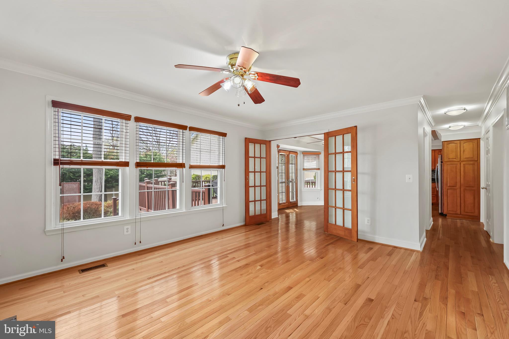 COUNTRY CLUB/LAKE MONTCLAIR - Residential