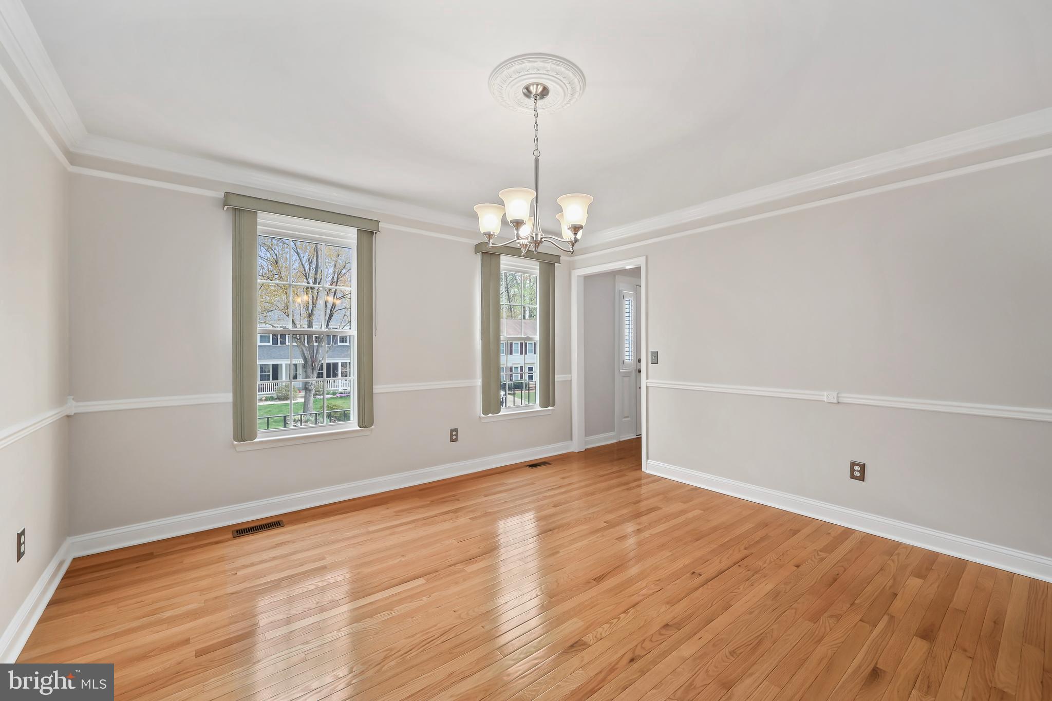 COUNTRY CLUB/LAKE MONTCLAIR - Residential