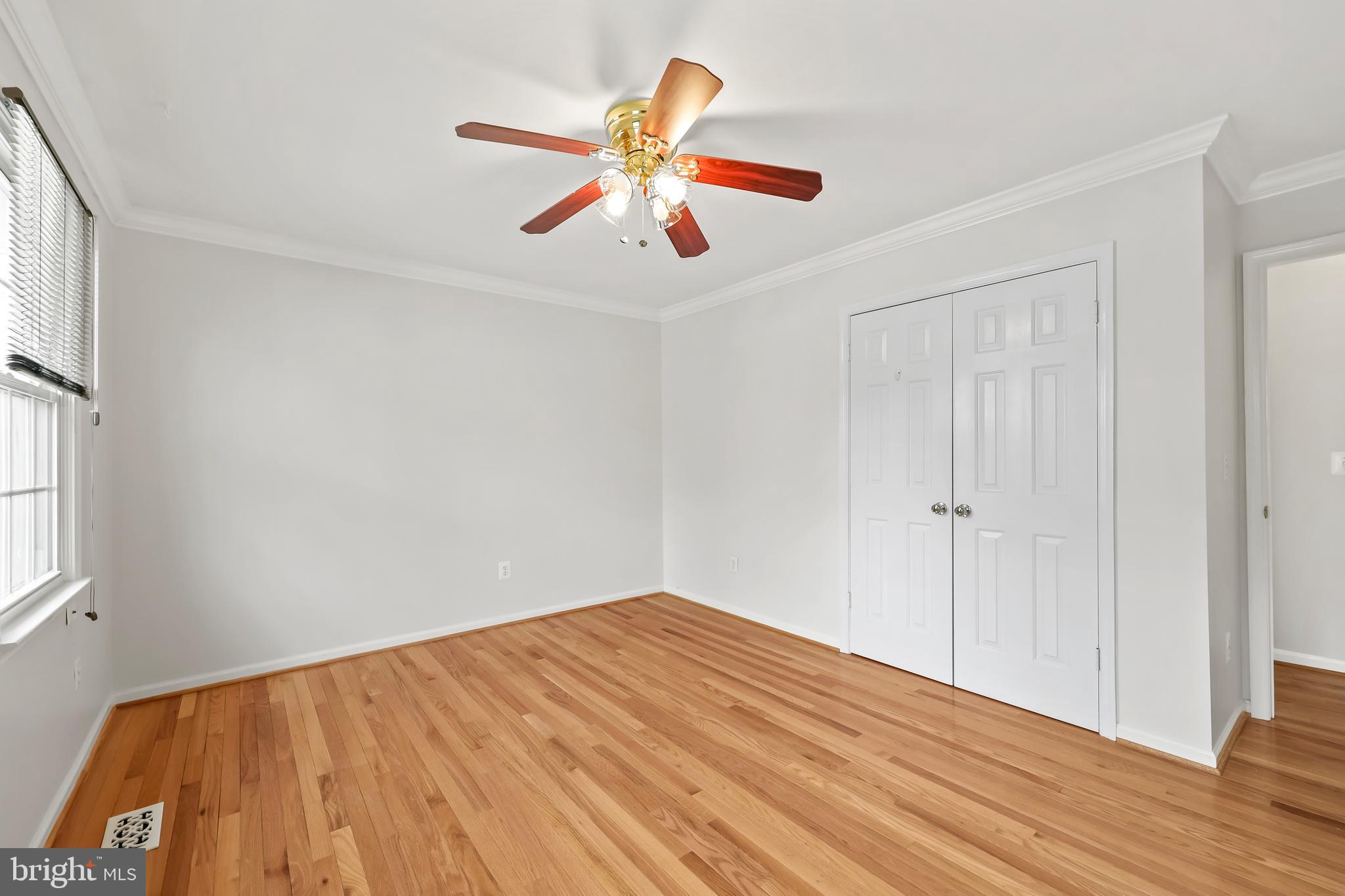 COUNTRY CLUB/LAKE MONTCLAIR - Residential