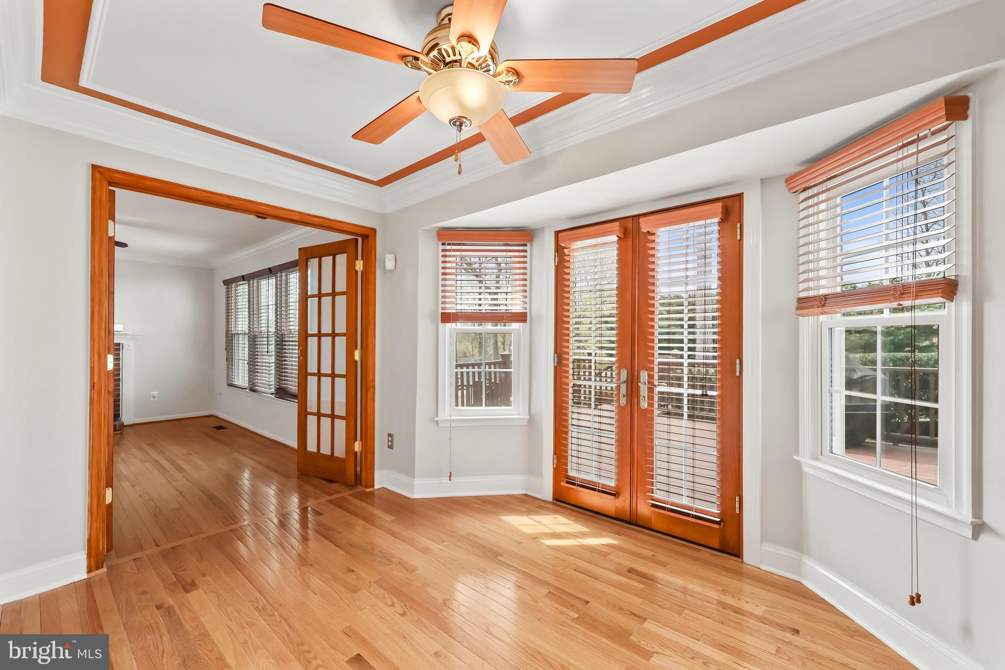 COUNTRY CLUB/LAKE MONTCLAIR - Residential