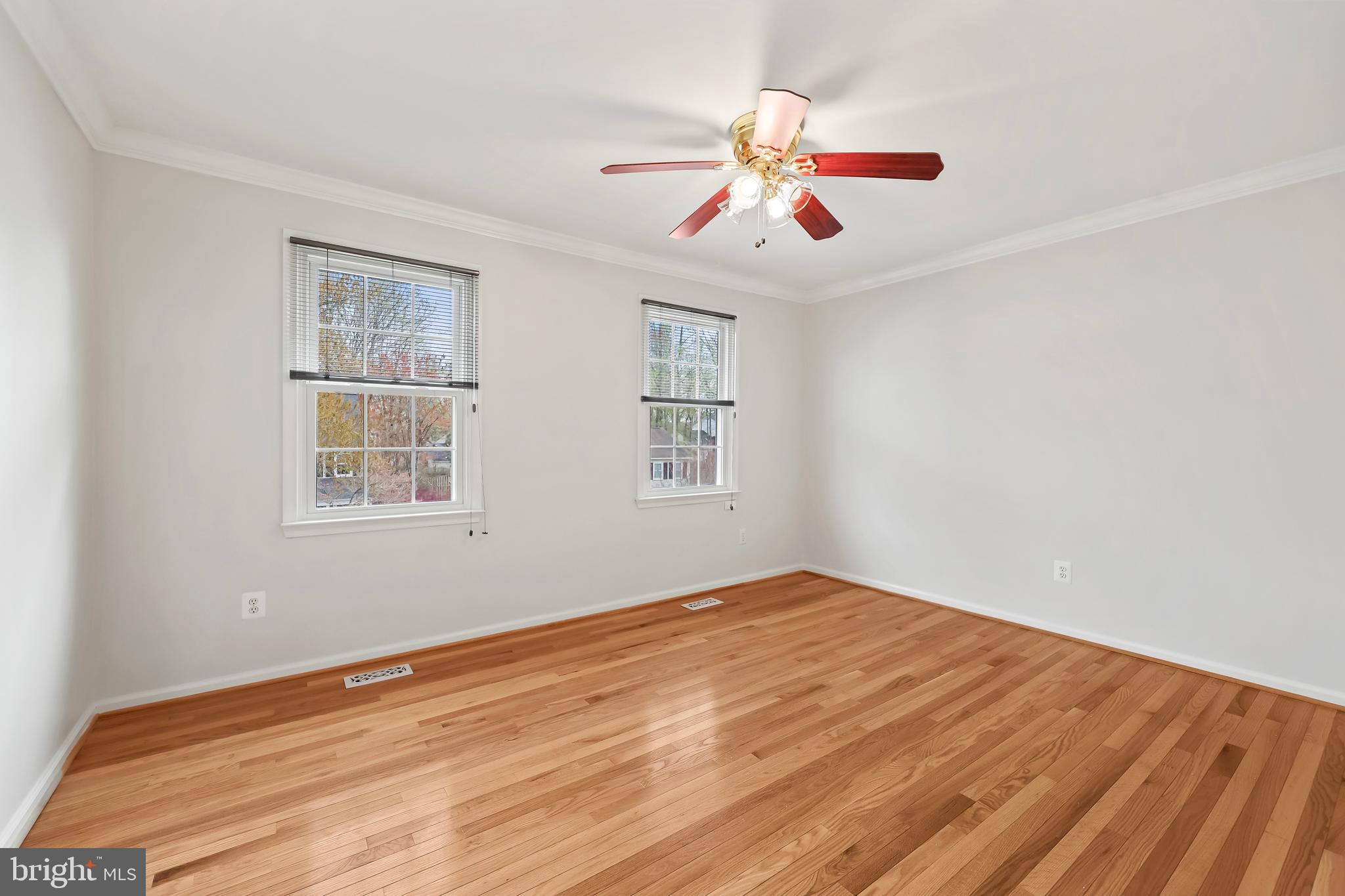 COUNTRY CLUB/LAKE MONTCLAIR - Residential