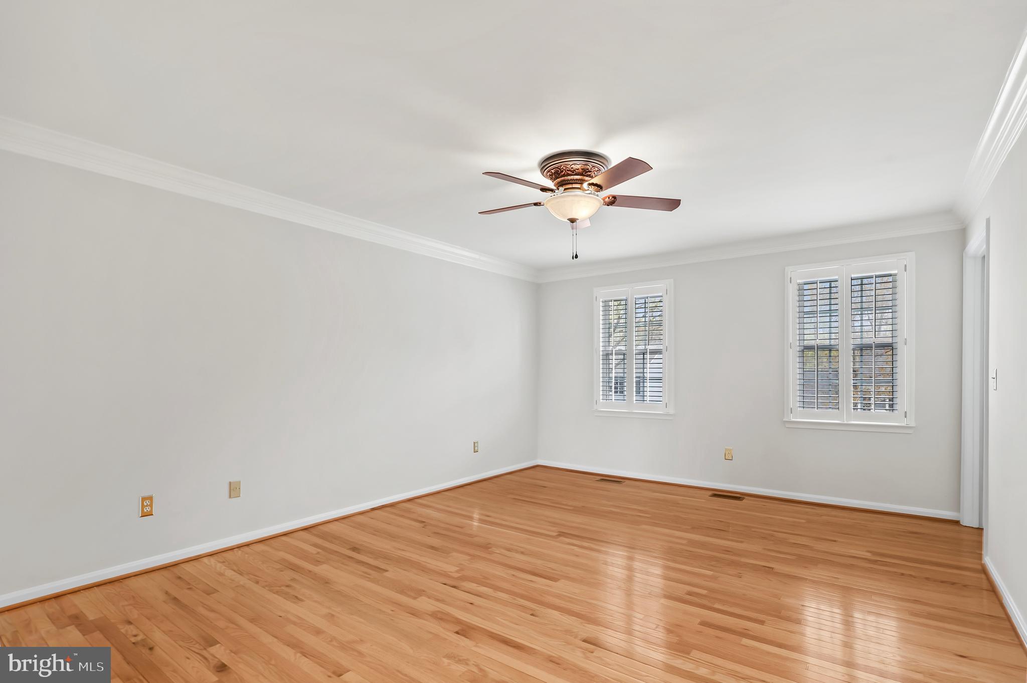 COUNTRY CLUB/LAKE MONTCLAIR - Residential