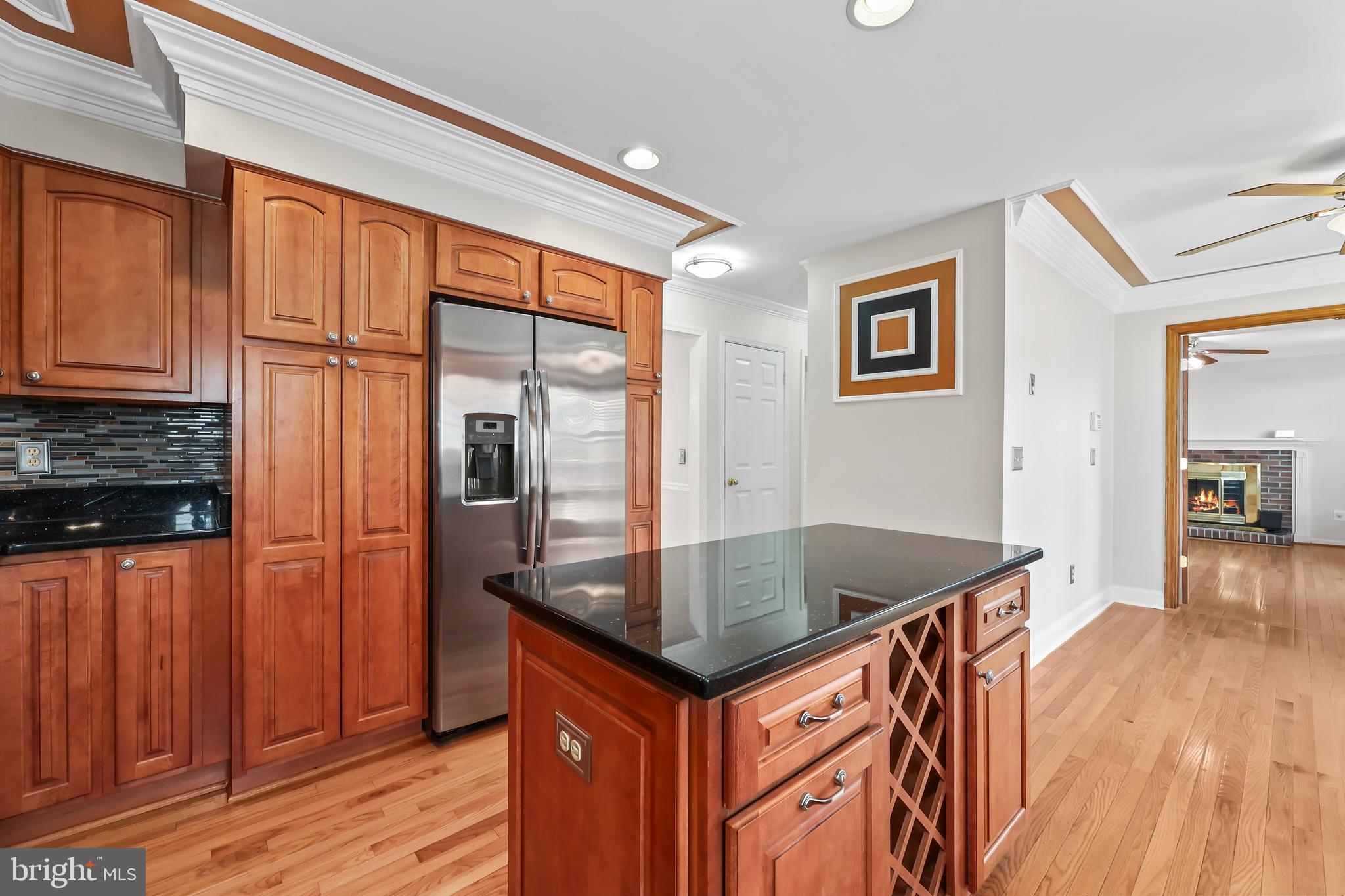 COUNTRY CLUB/LAKE MONTCLAIR - Residential