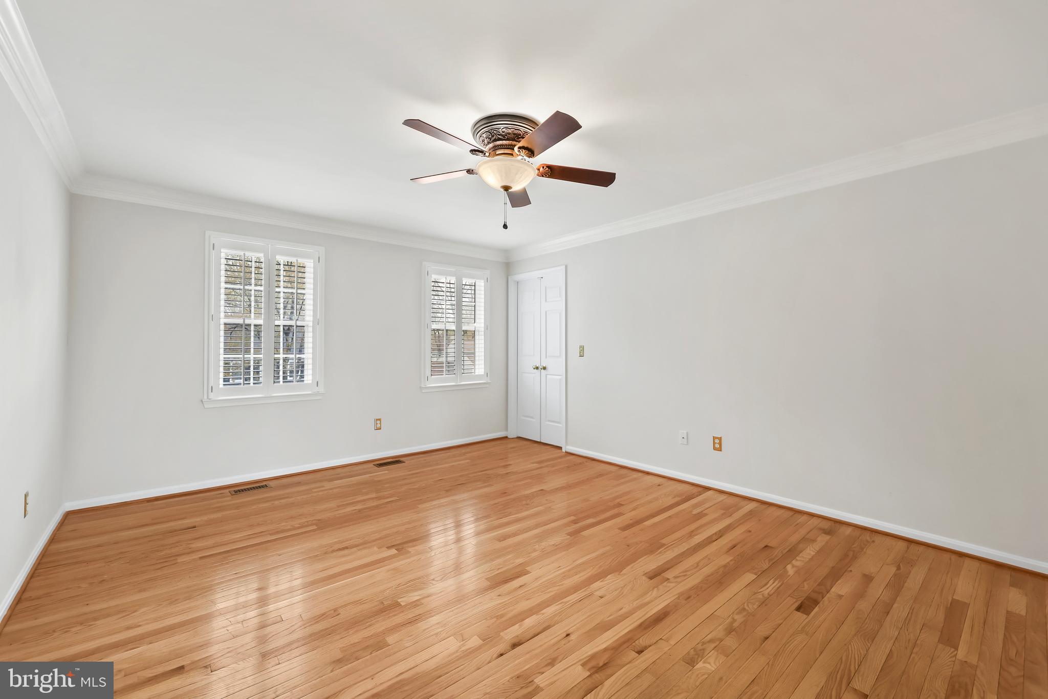 COUNTRY CLUB/LAKE MONTCLAIR - Residential