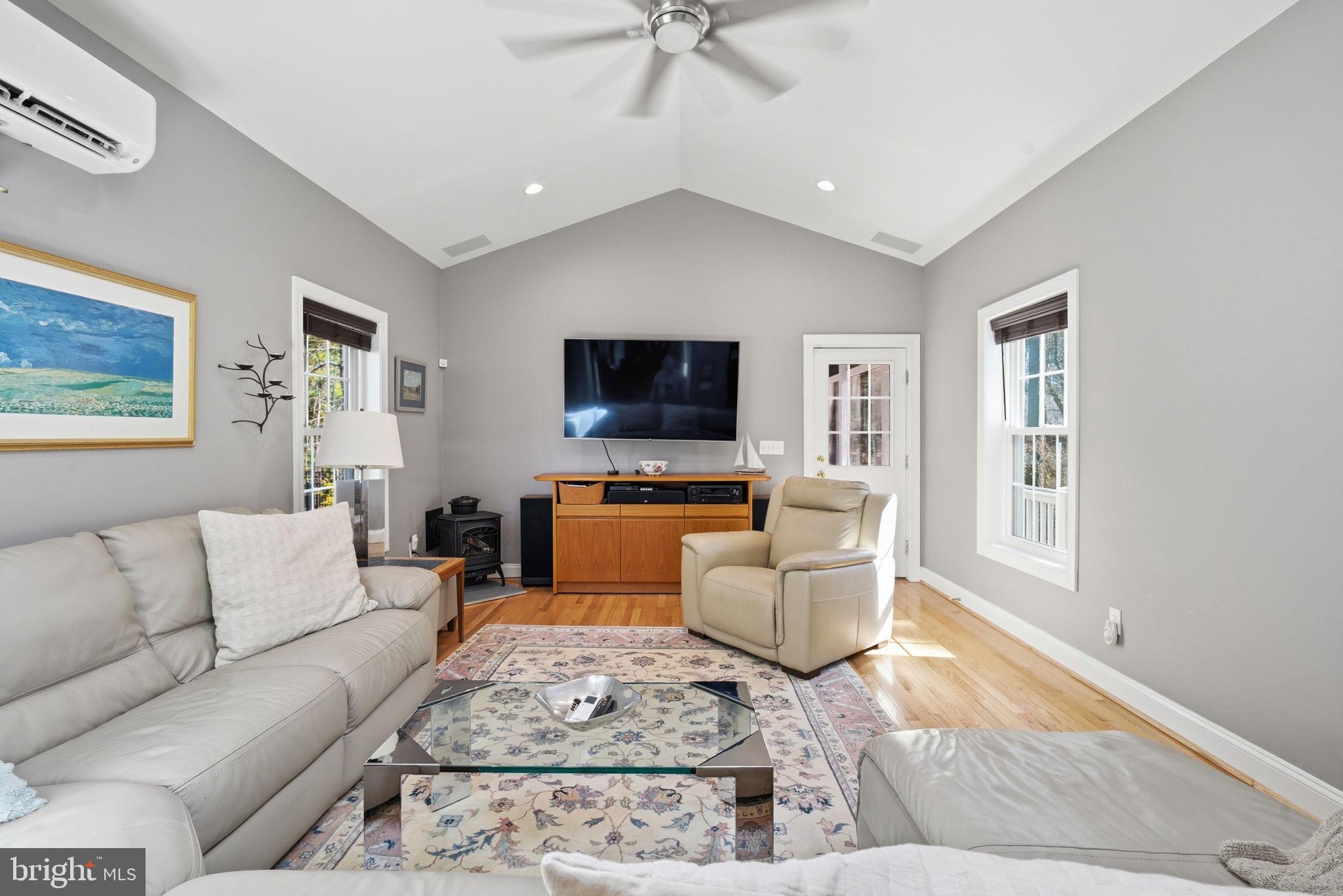 WATERMANS ESTATES - Residential