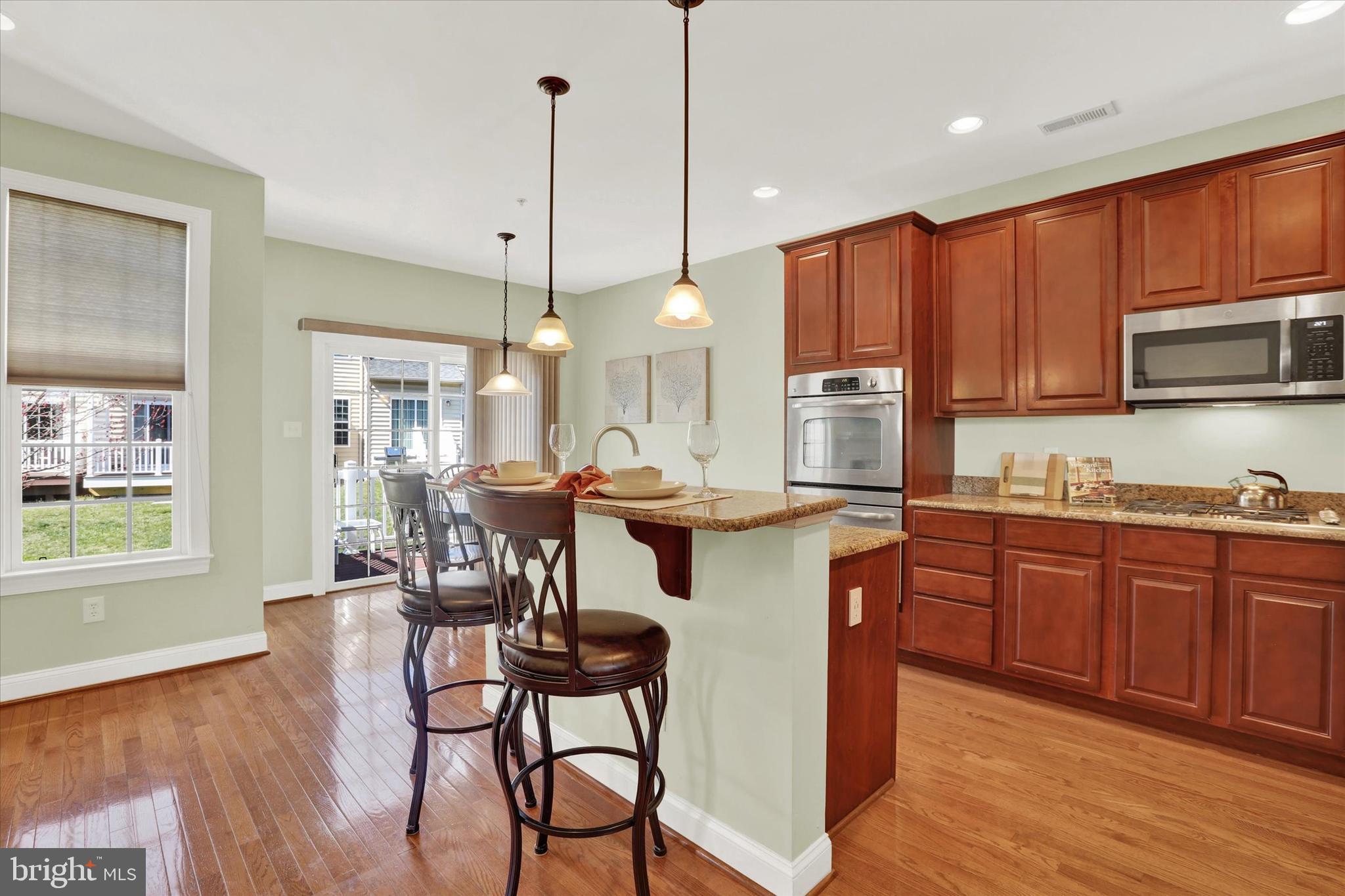 TH AT HERITAGE CNTR - Residential