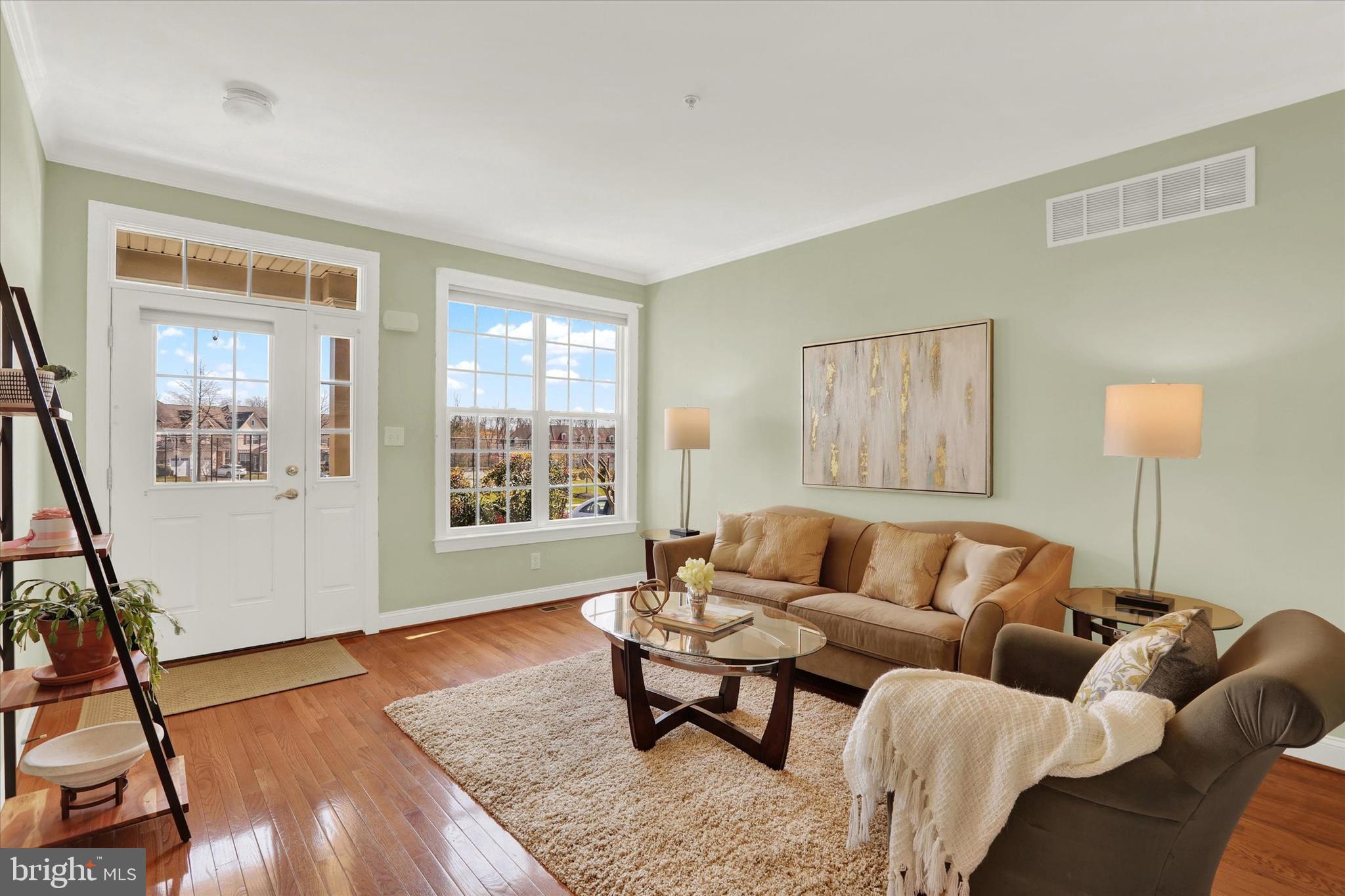 TH AT HERITAGE CNTR - Residential