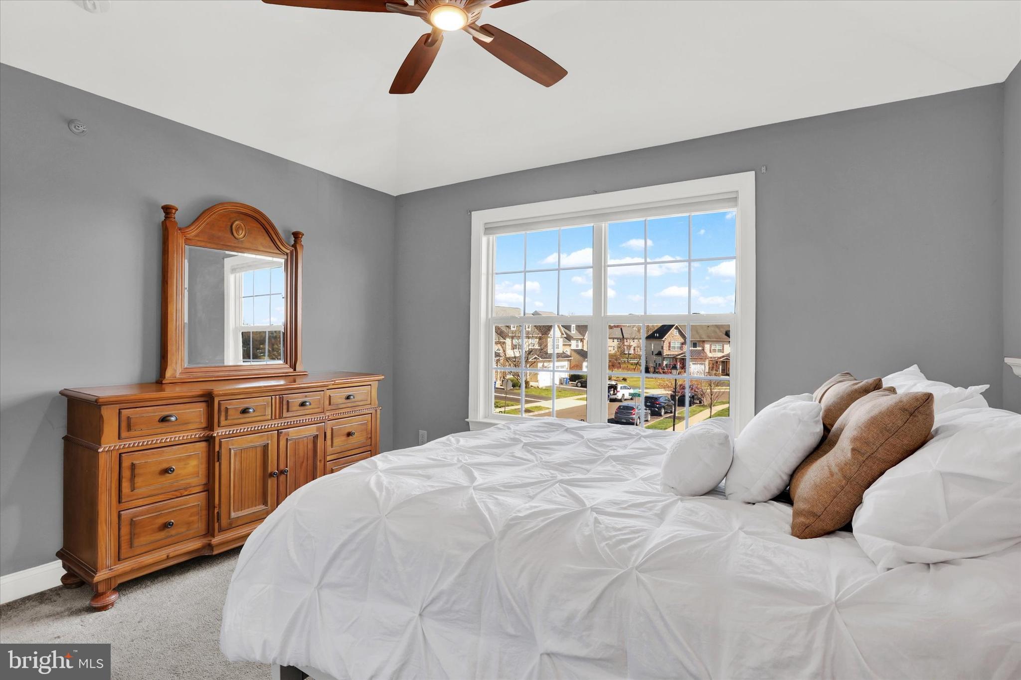 TH AT HERITAGE CNTR - Residential