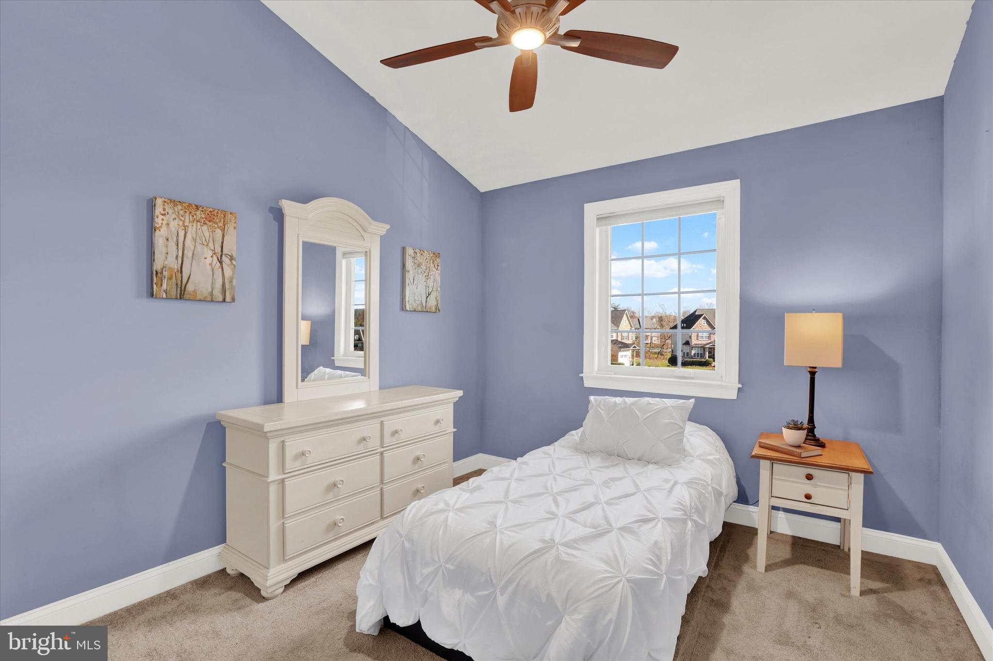 TH AT HERITAGE CNTR - Residential