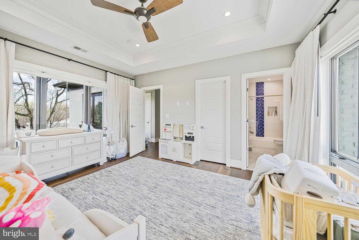 ROLLING VALLEY - Residential