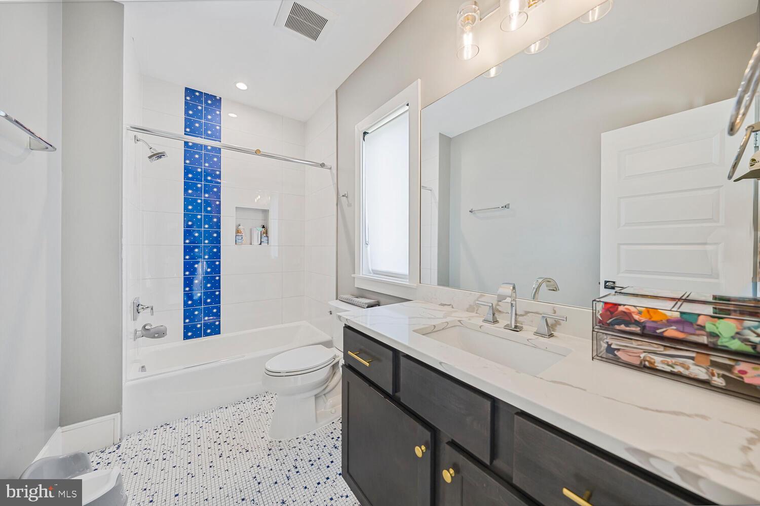 ROLLING VALLEY - Residential