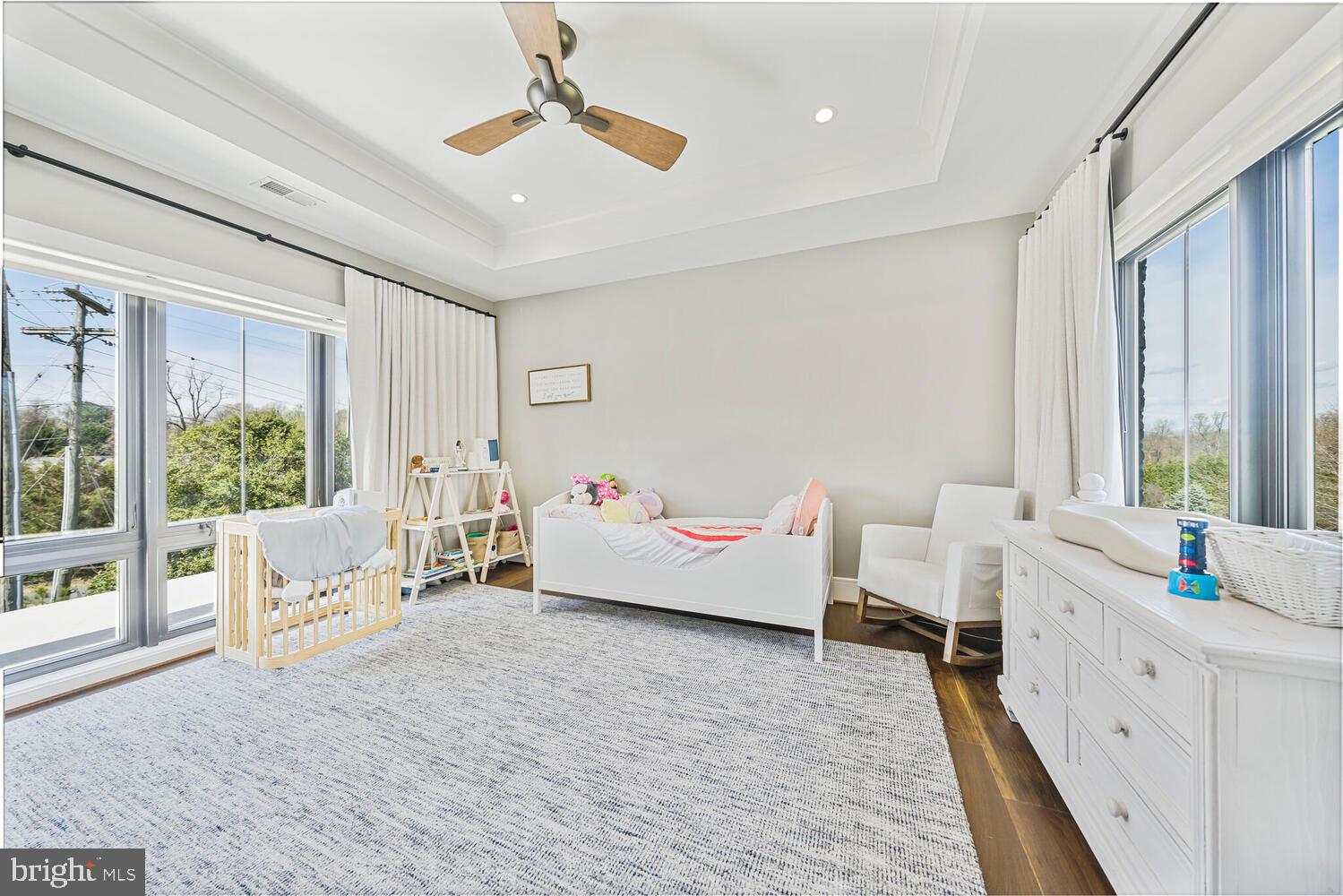 ROLLING VALLEY - Residential