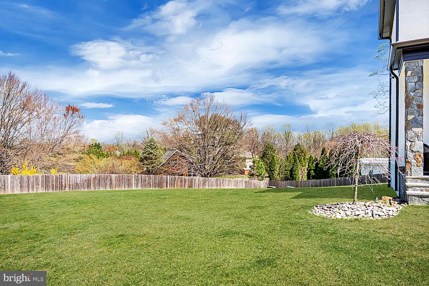 ROLLING VALLEY - Residential