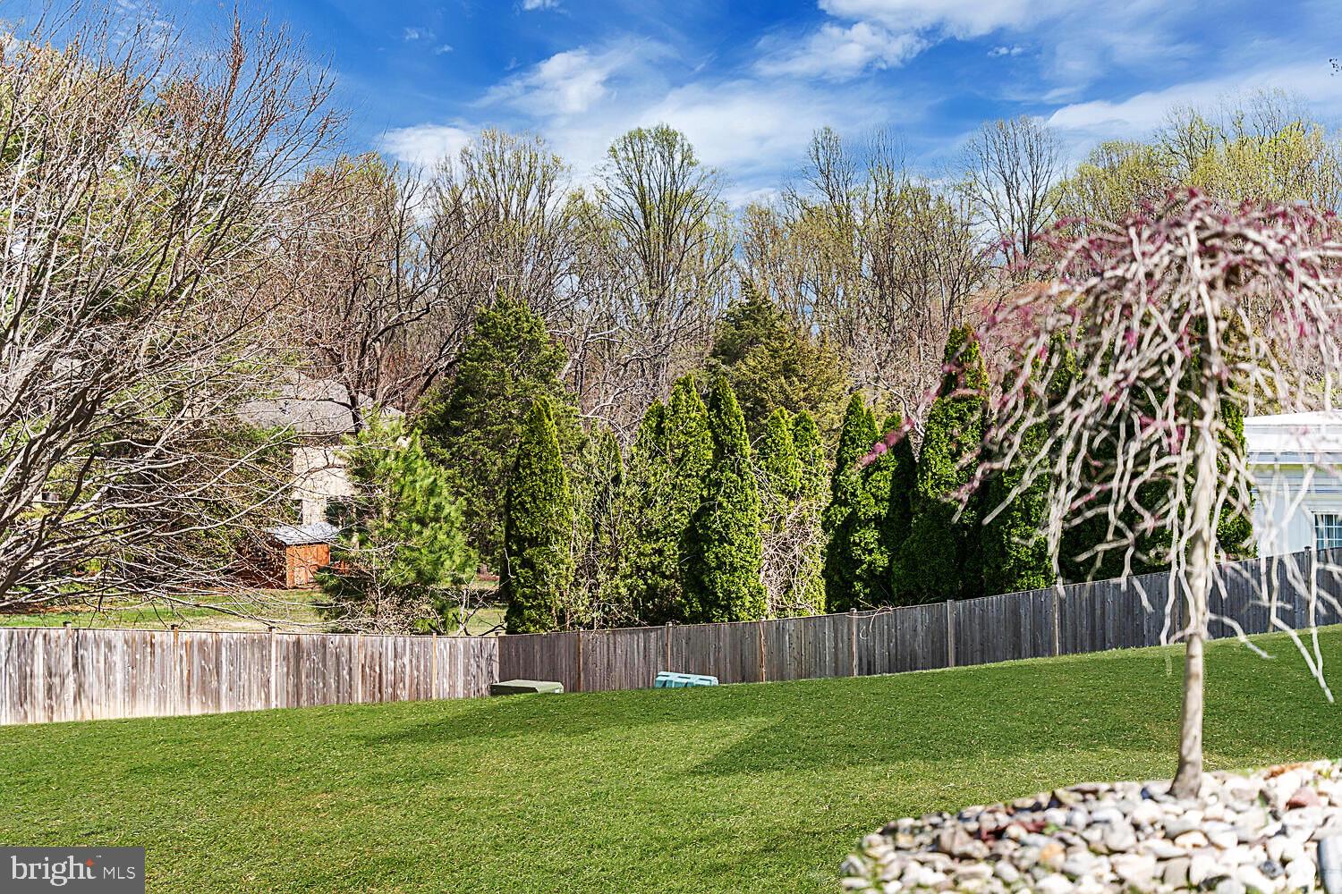 ROLLING VALLEY - Residential