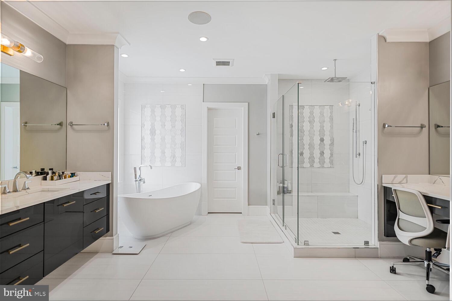 ROLLING VALLEY - Residential