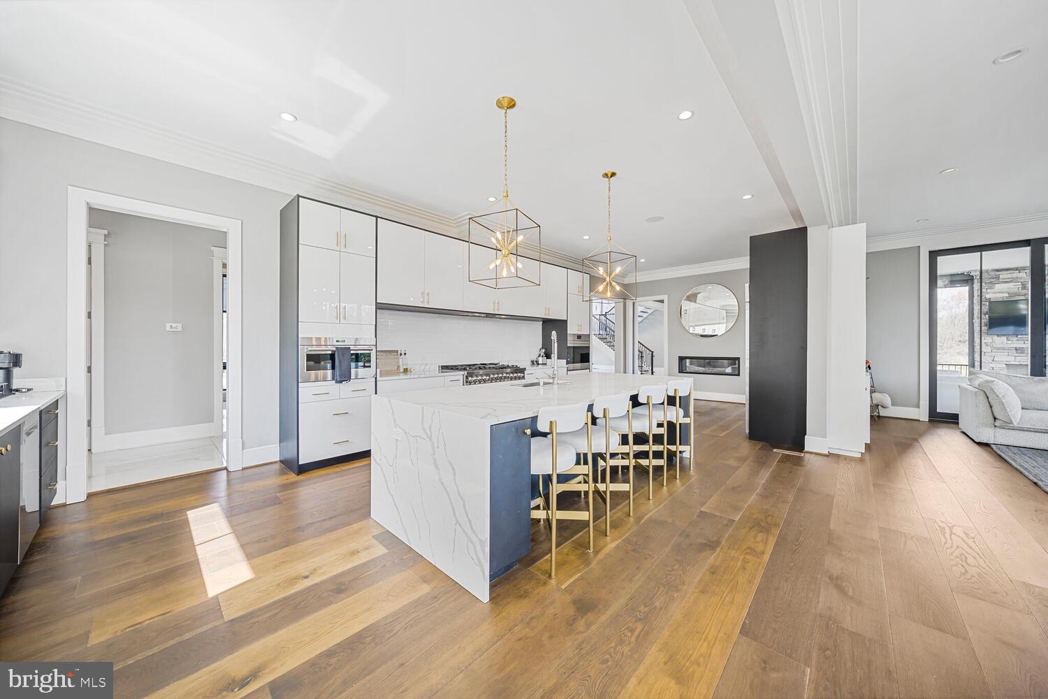 ROLLING VALLEY - Residential