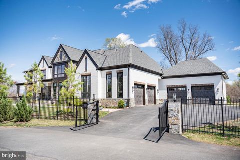 1109 TOWLSTON ROAD MCLEAN VA 22102