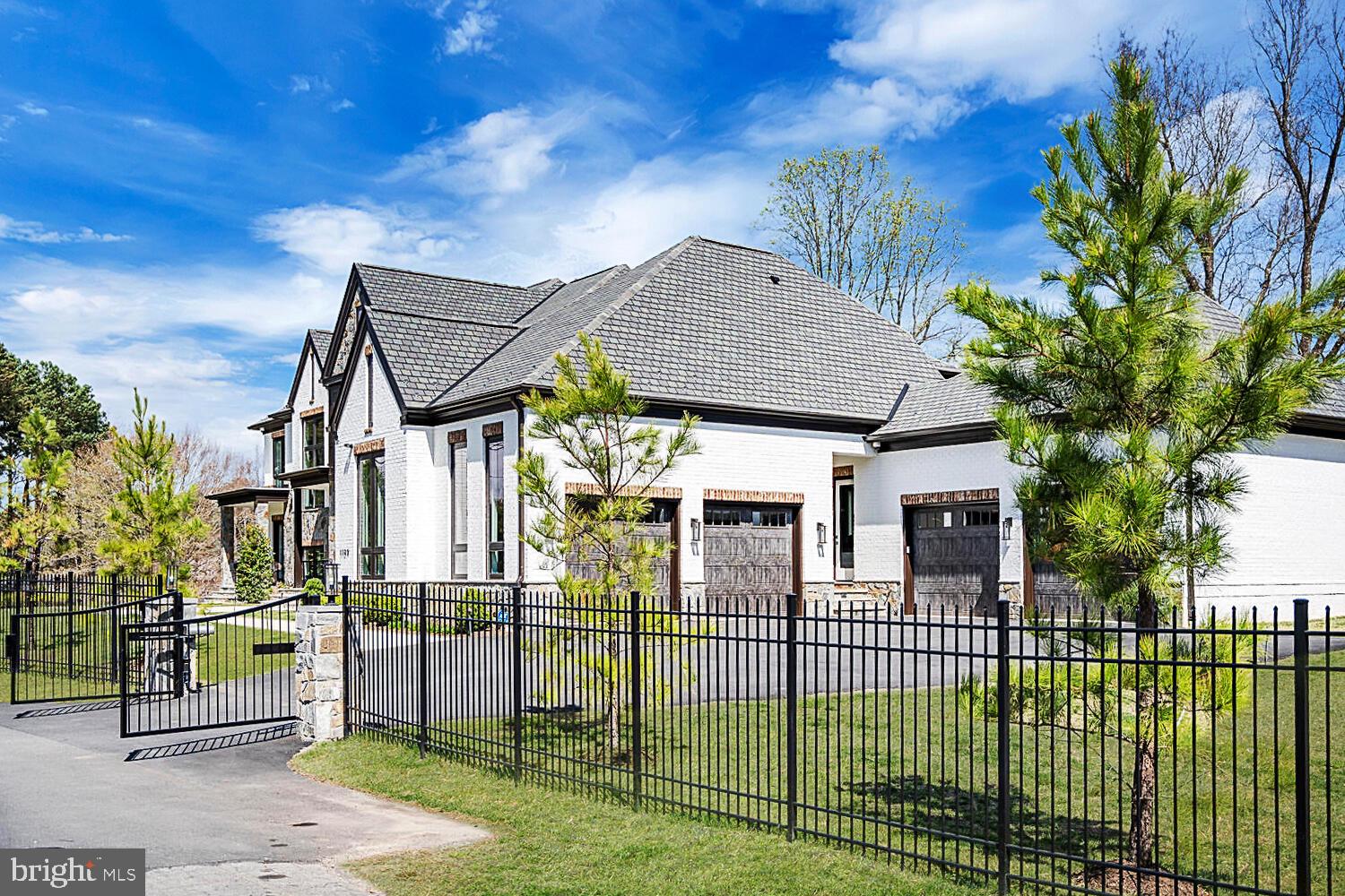 ROLLING VALLEY - Residential