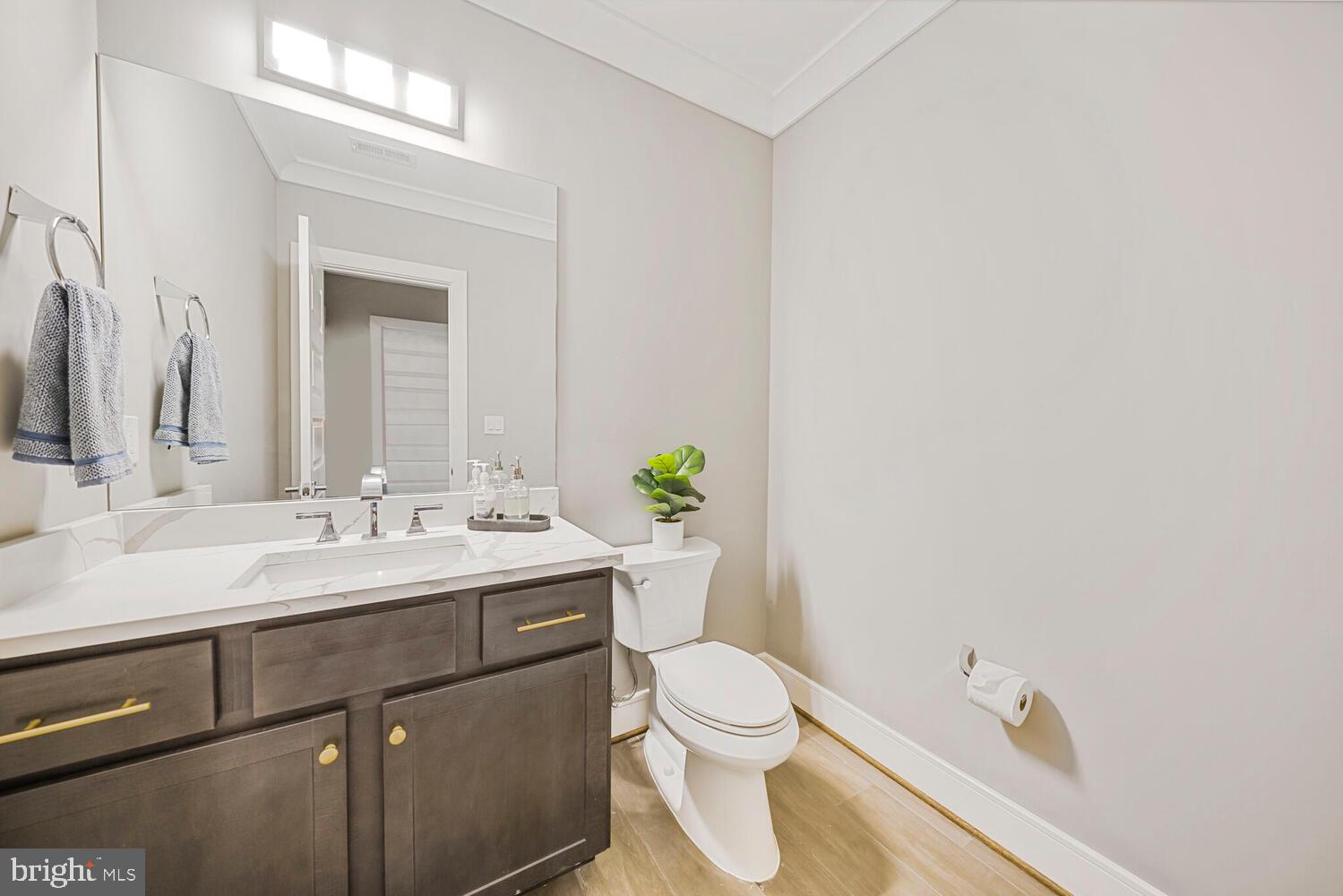 ROLLING VALLEY - Residential