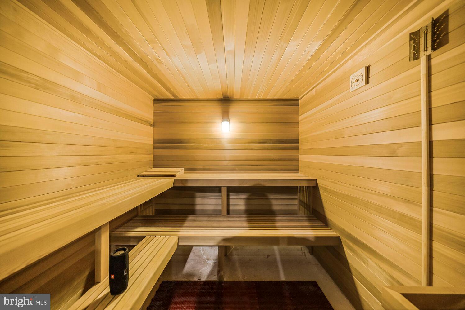 ROLLING VALLEY - Residential