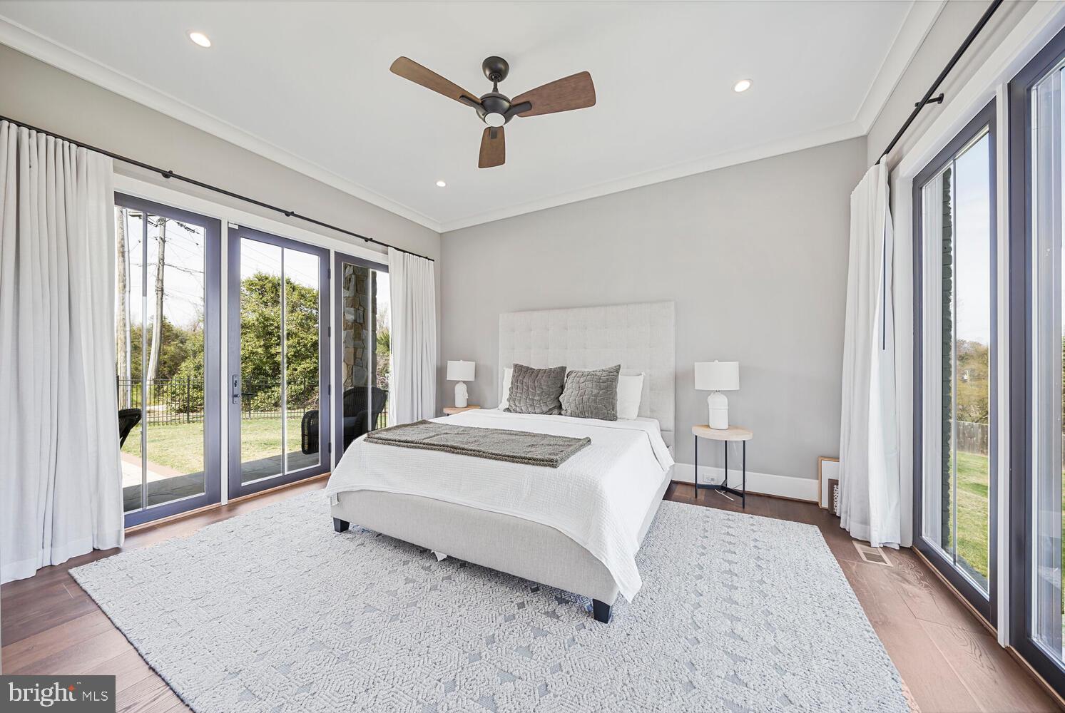 ROLLING VALLEY - Residential