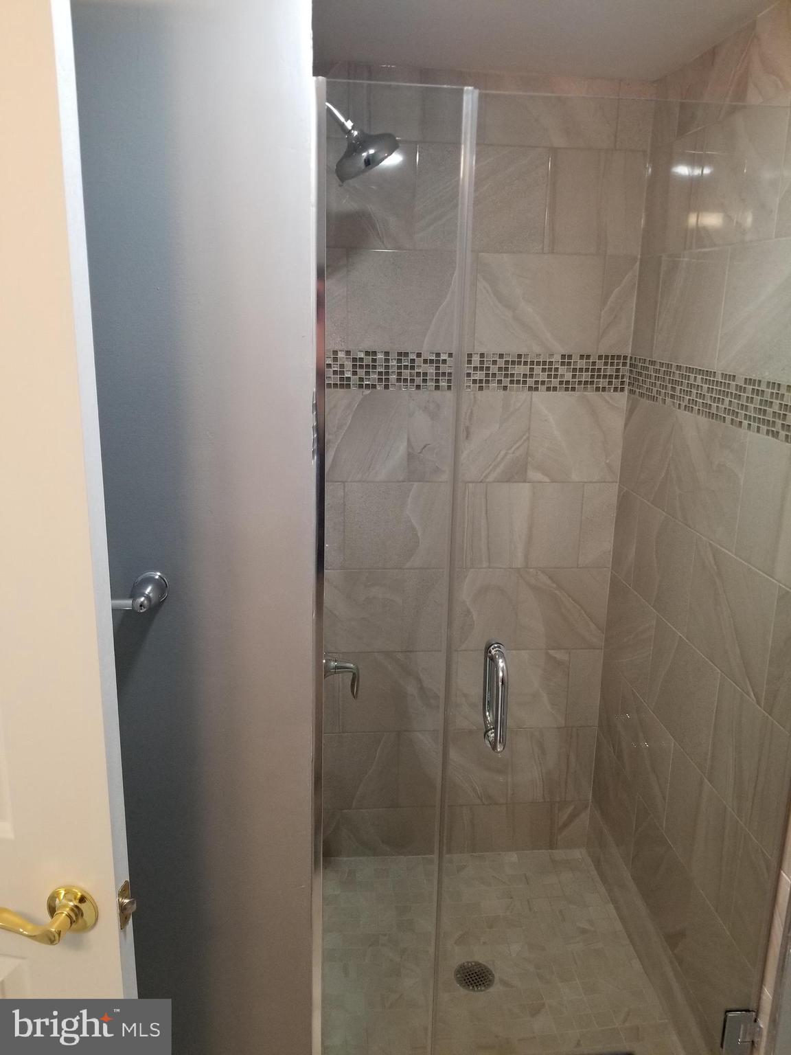 SOCIETY HILL - Residential Lease