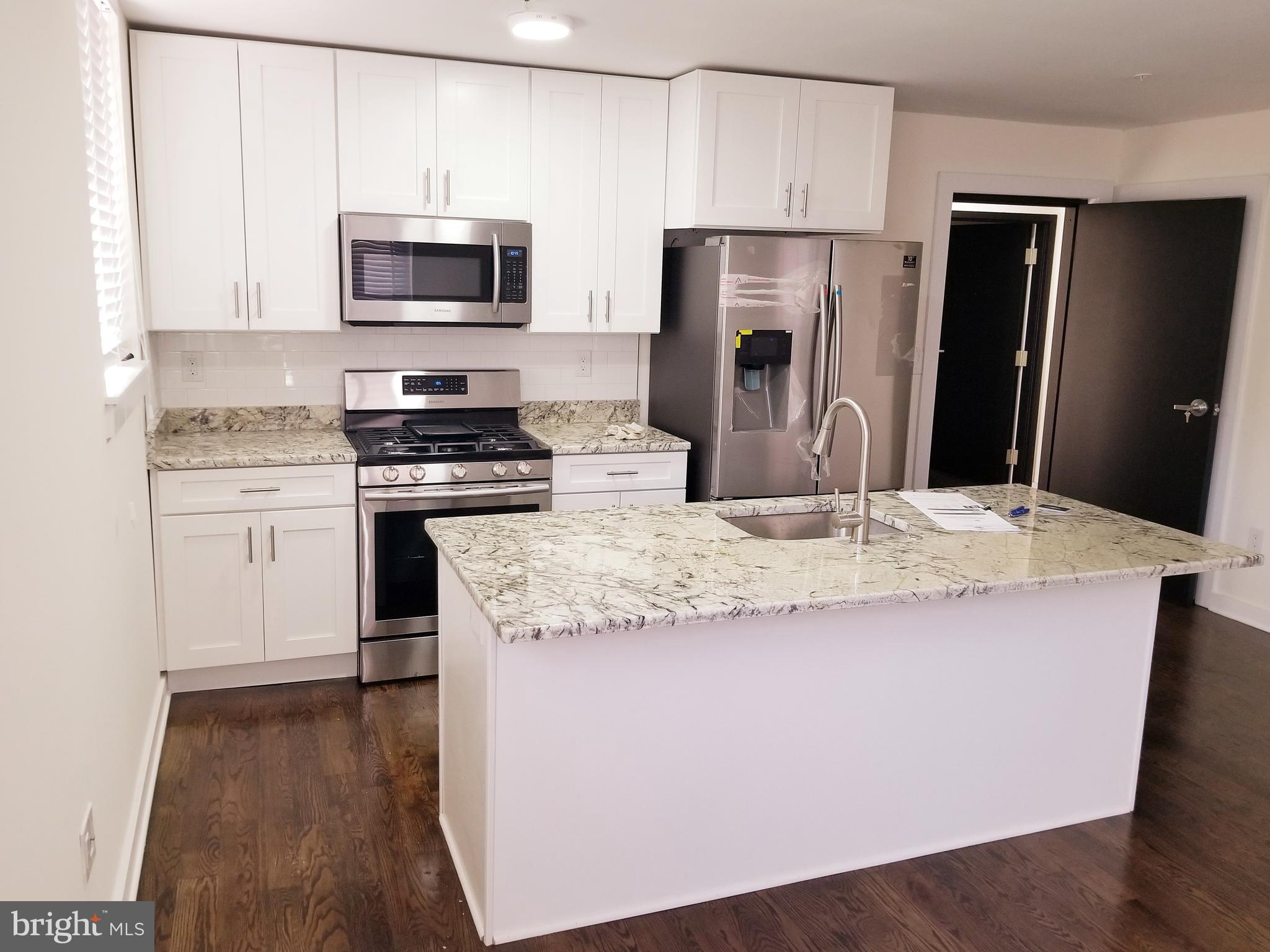 SOCIETY HILL - Residential Lease