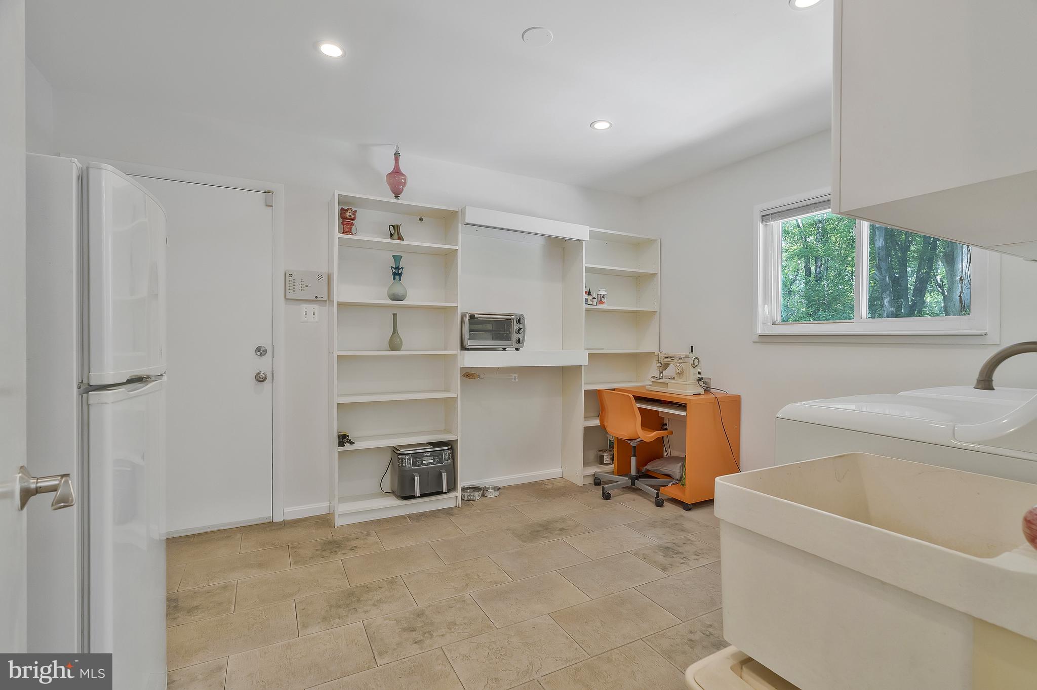 MERRYELLE ACRES - Residential