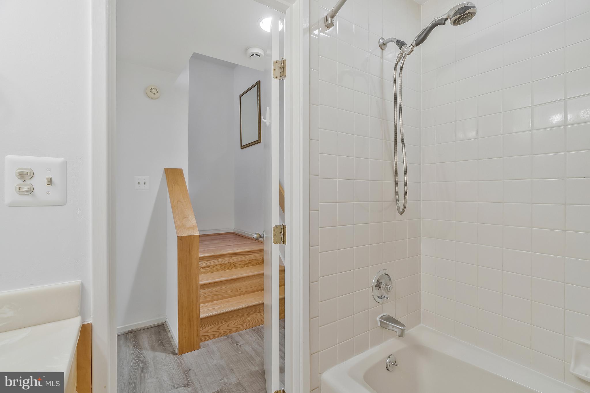 MERRYELLE ACRES - Residential