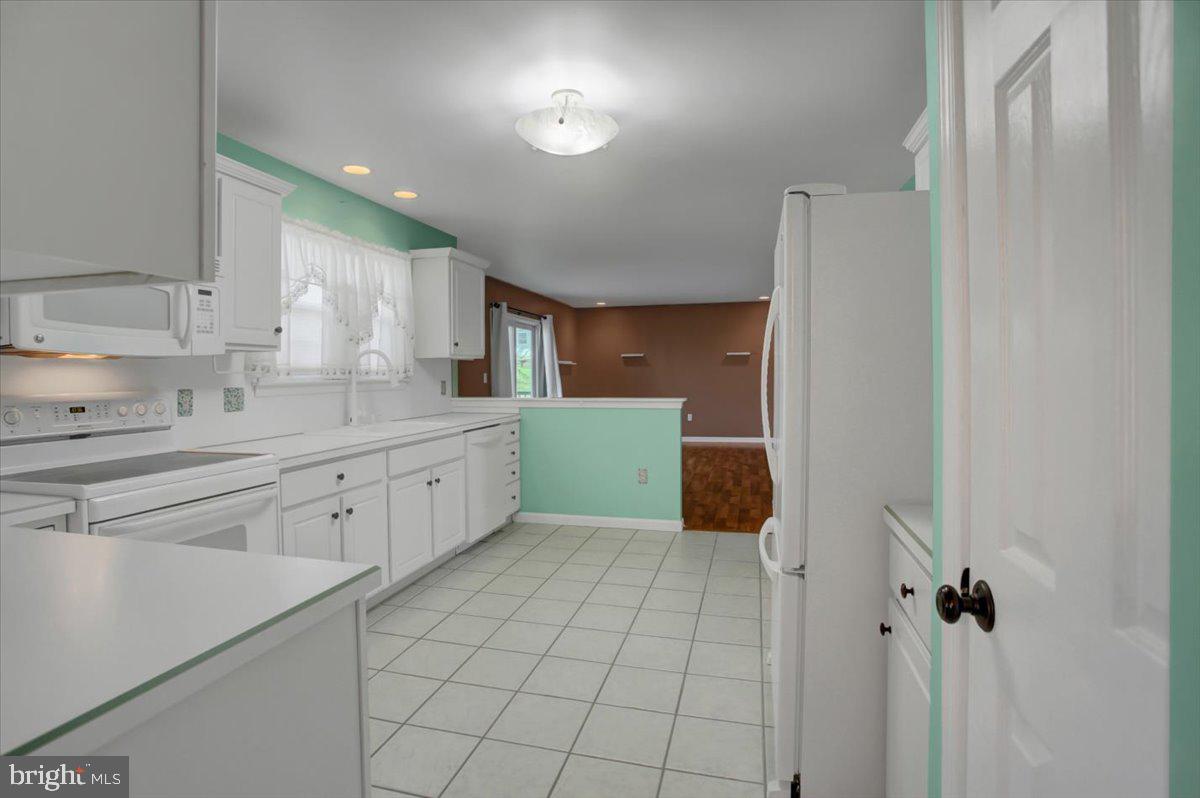 SOUTH MOUNTAIN ESTATES - Residential