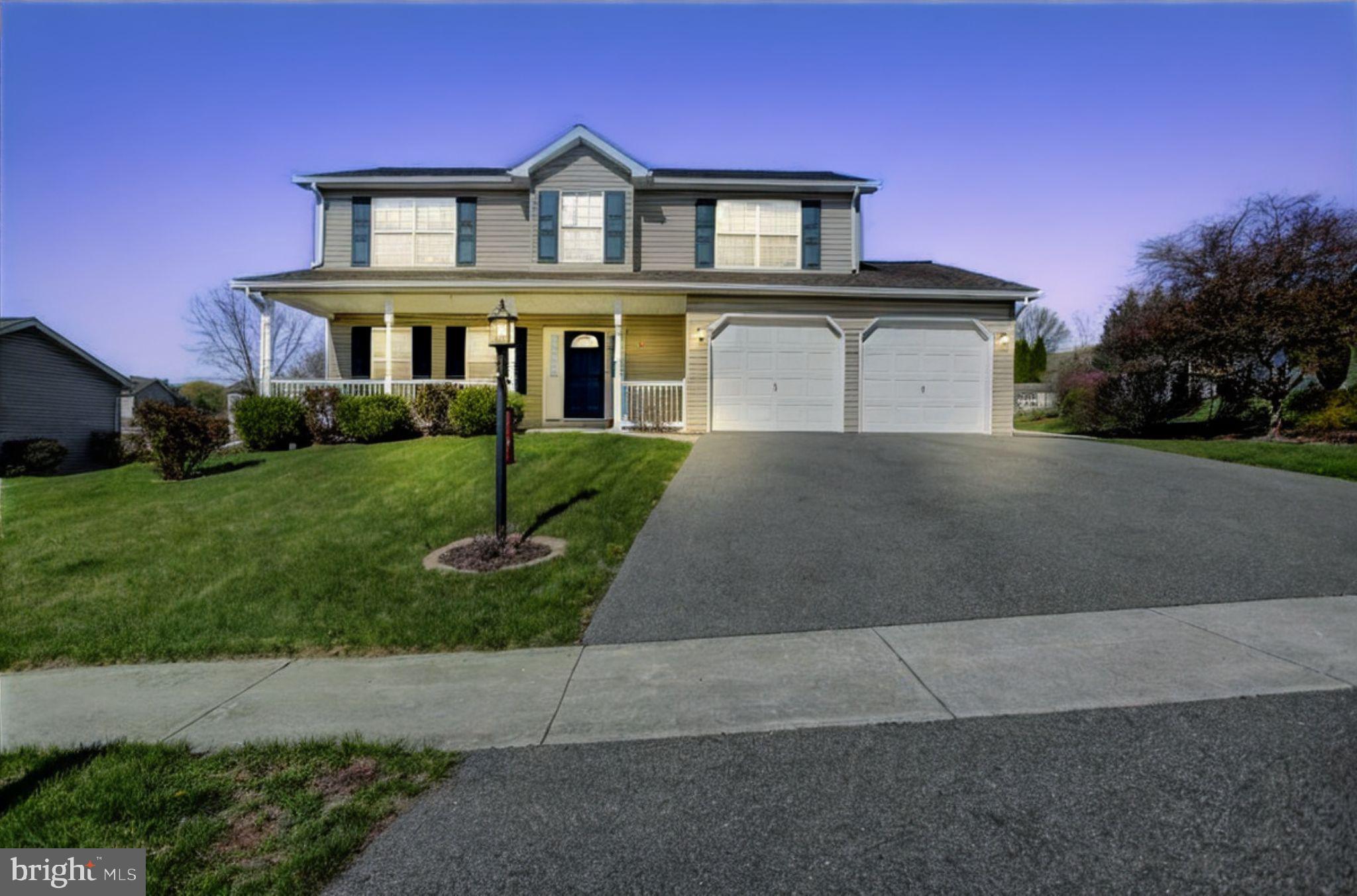 SOUTH MOUNTAIN ESTATES - Residential