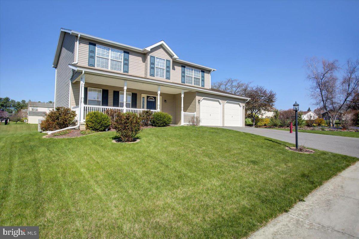 SOUTH MOUNTAIN ESTATES - Residential