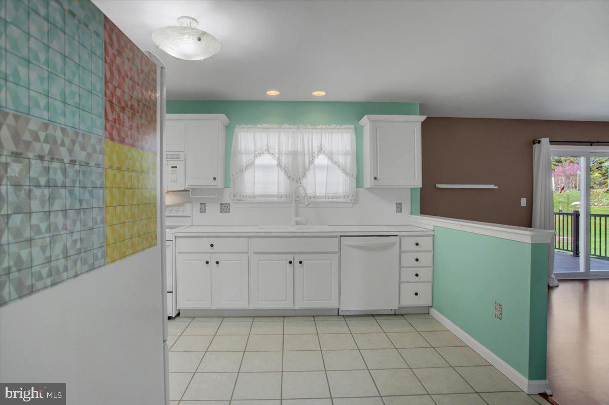 SOUTH MOUNTAIN ESTATES - Residential