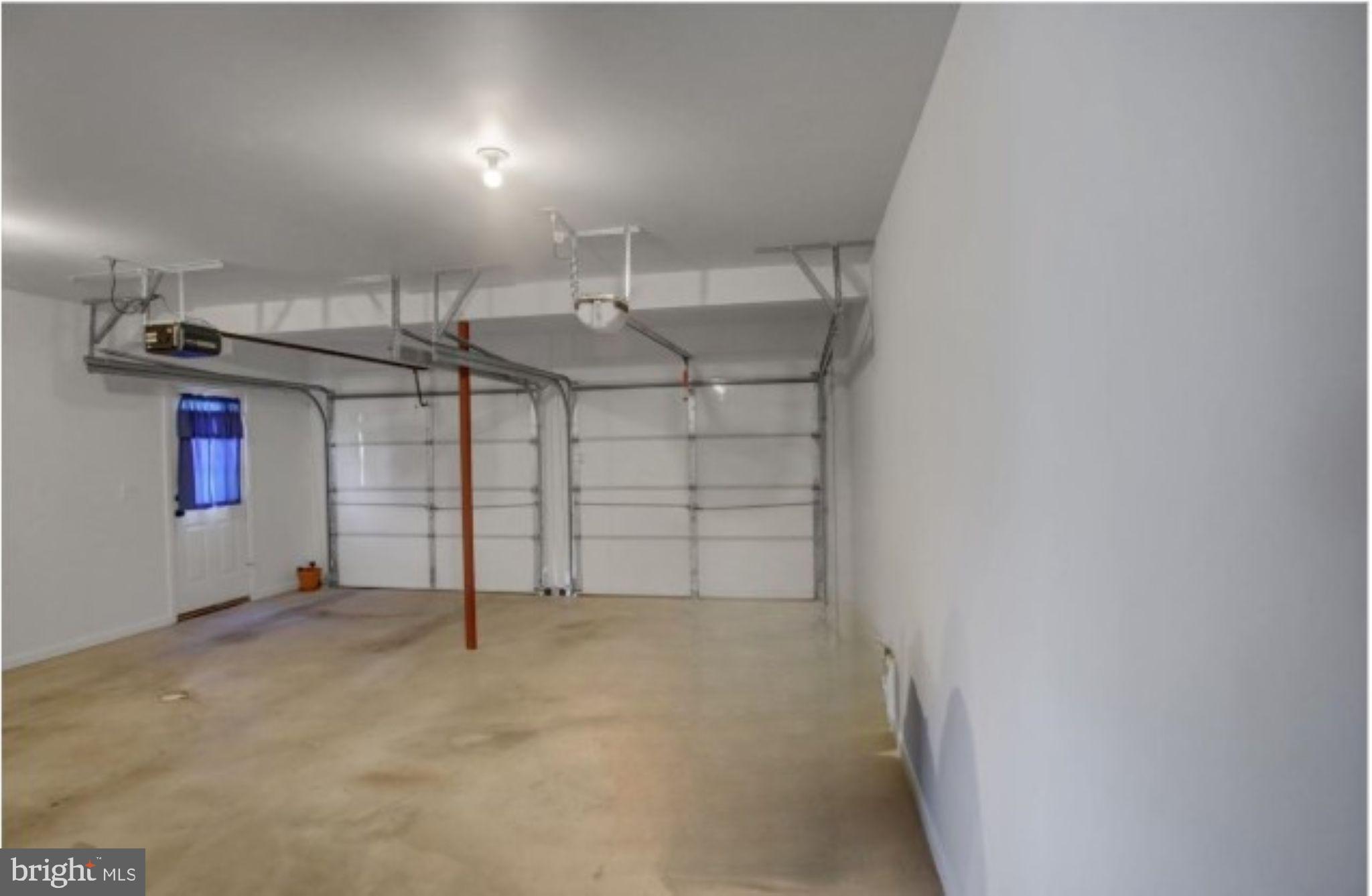 SOUTH MOUNTAIN ESTATES - Residential