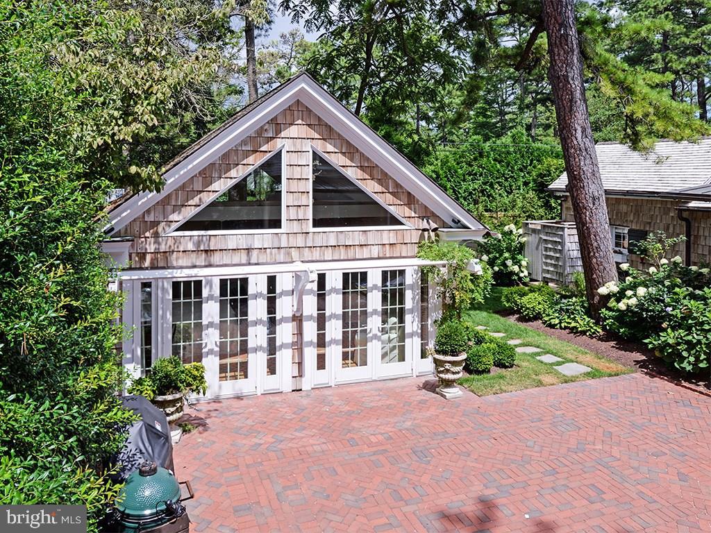 NORTH REHOBOTH - Residential