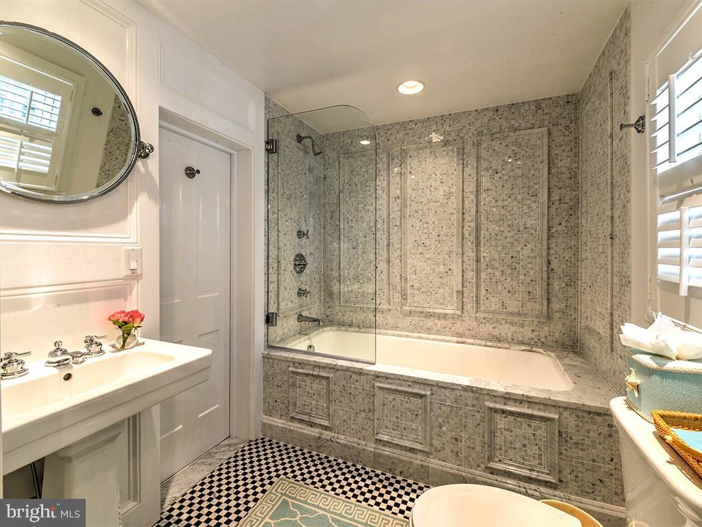 NORTH REHOBOTH - Residential