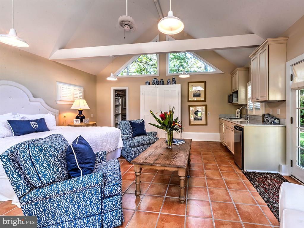 NORTH REHOBOTH - Residential