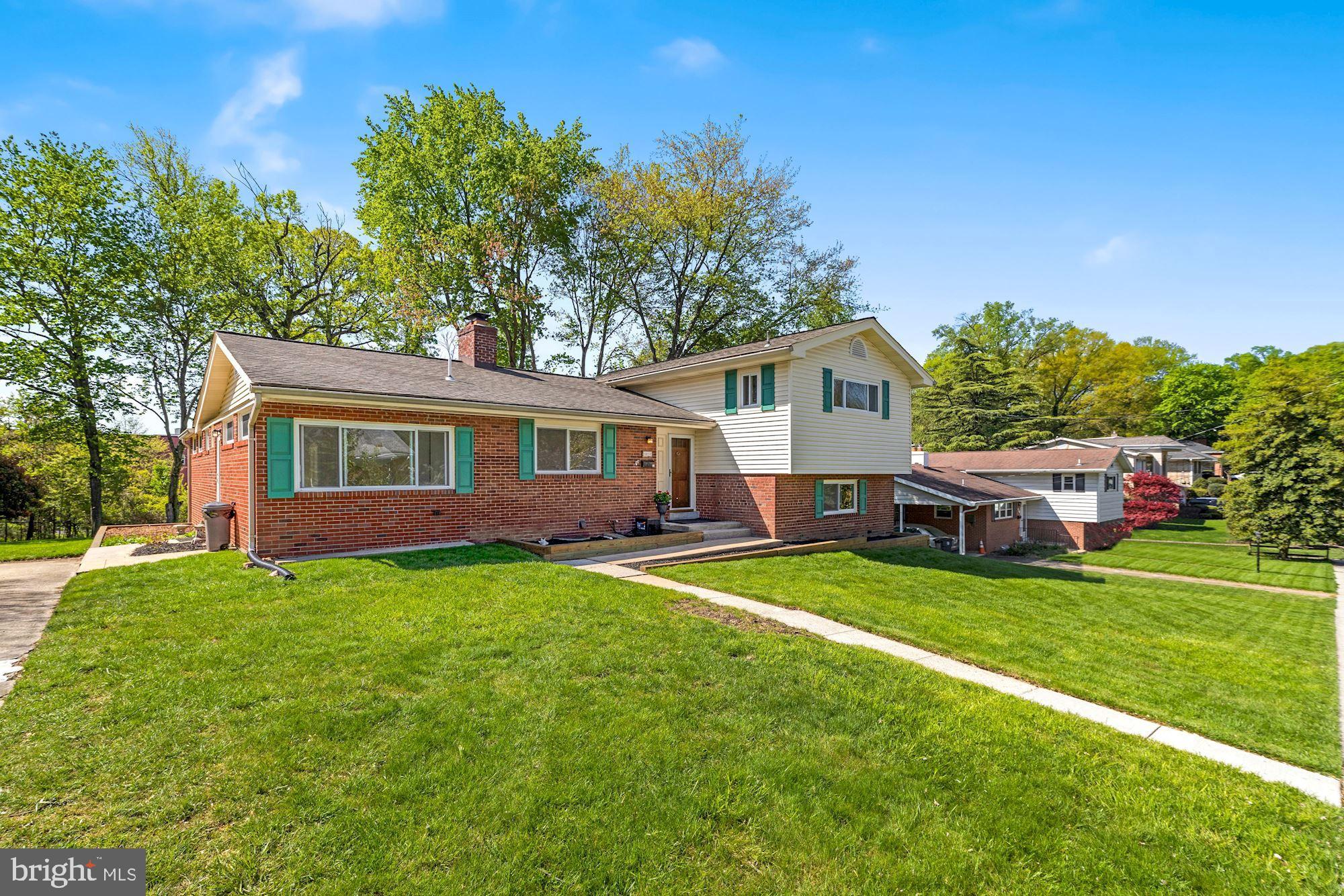 COLLEGE HEIGHTS TERRACE - Residential