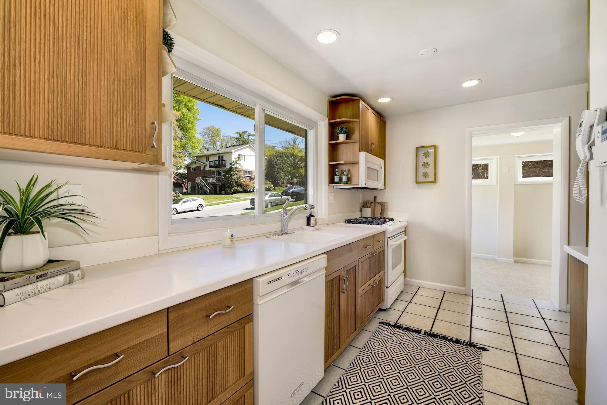 COLLEGE HEIGHTS TERRACE - Residential