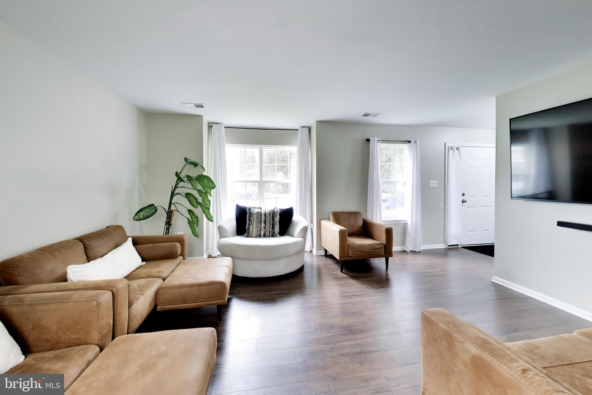 4024 CANVASBACK COURT