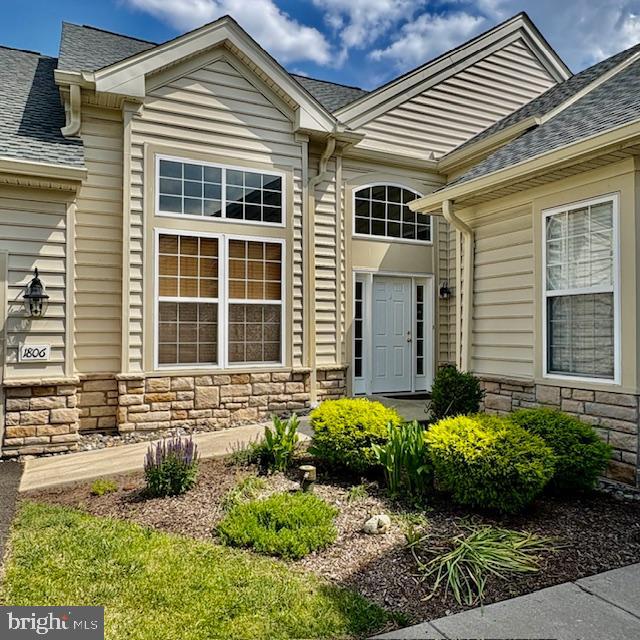 1806 REGENCY COURT