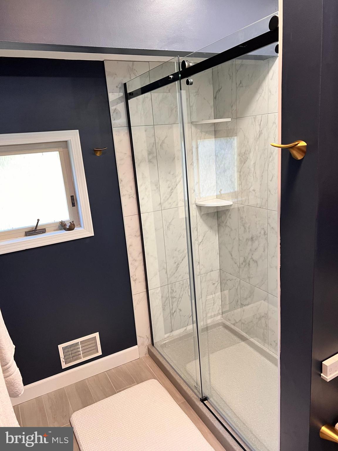 THE WOODS - Residential