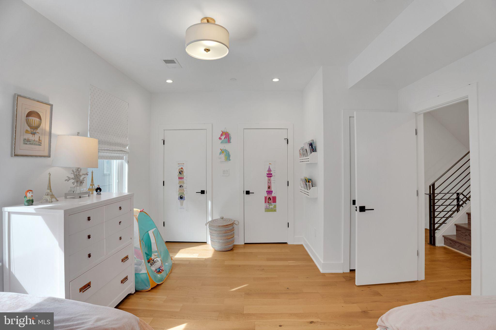 GRADUATE HOSPITAL - Residential Lease