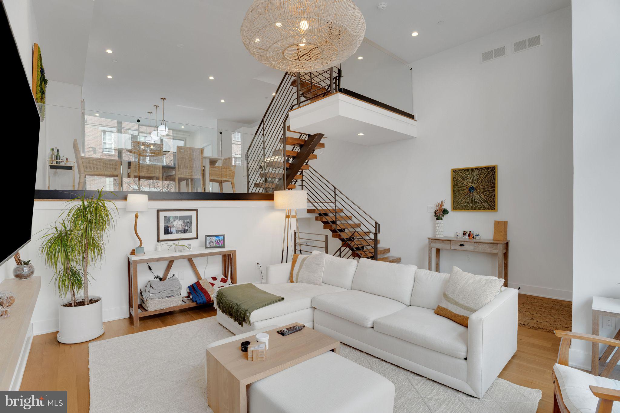 GRADUATE HOSPITAL - Residential Lease