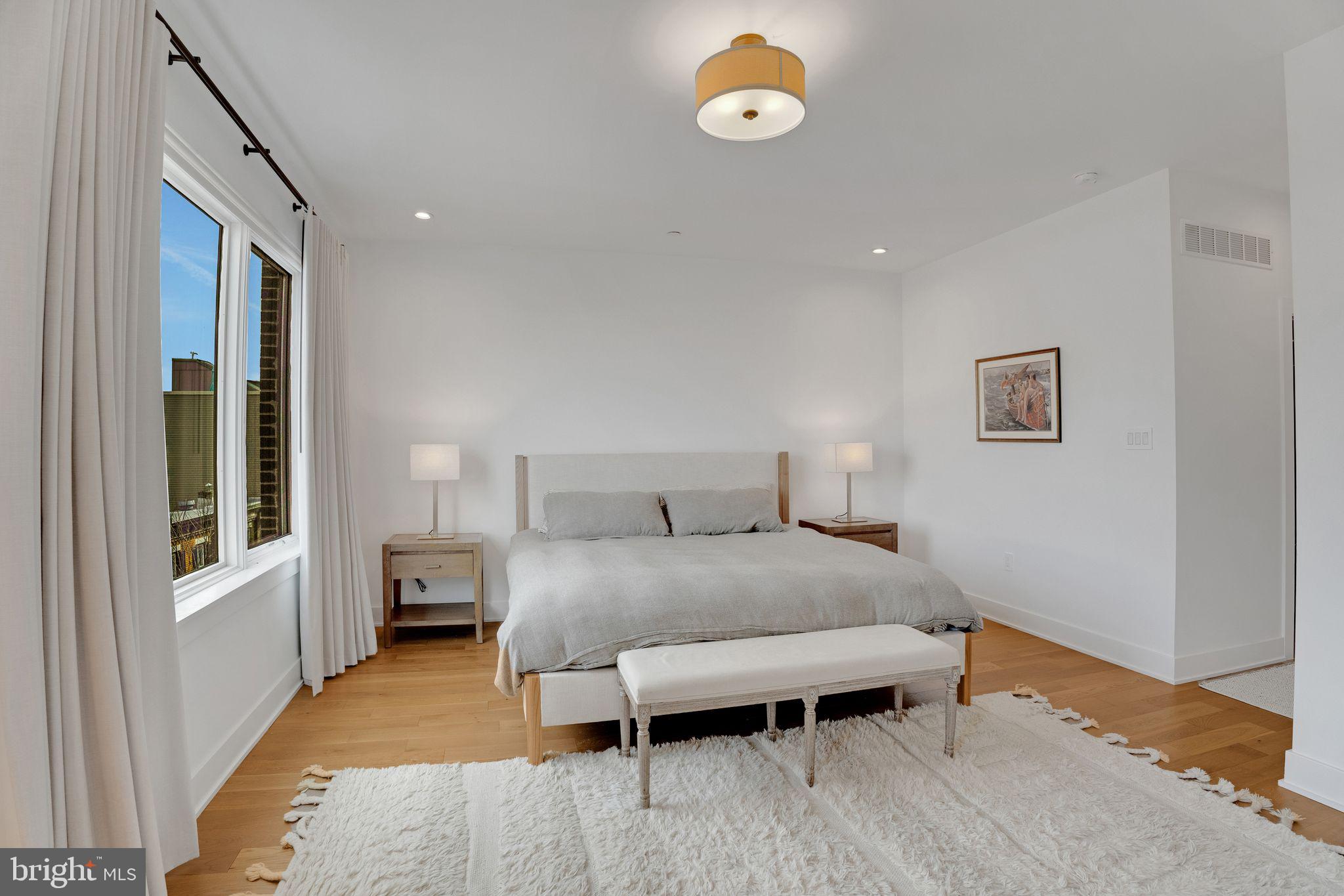 GRADUATE HOSPITAL - Residential Lease