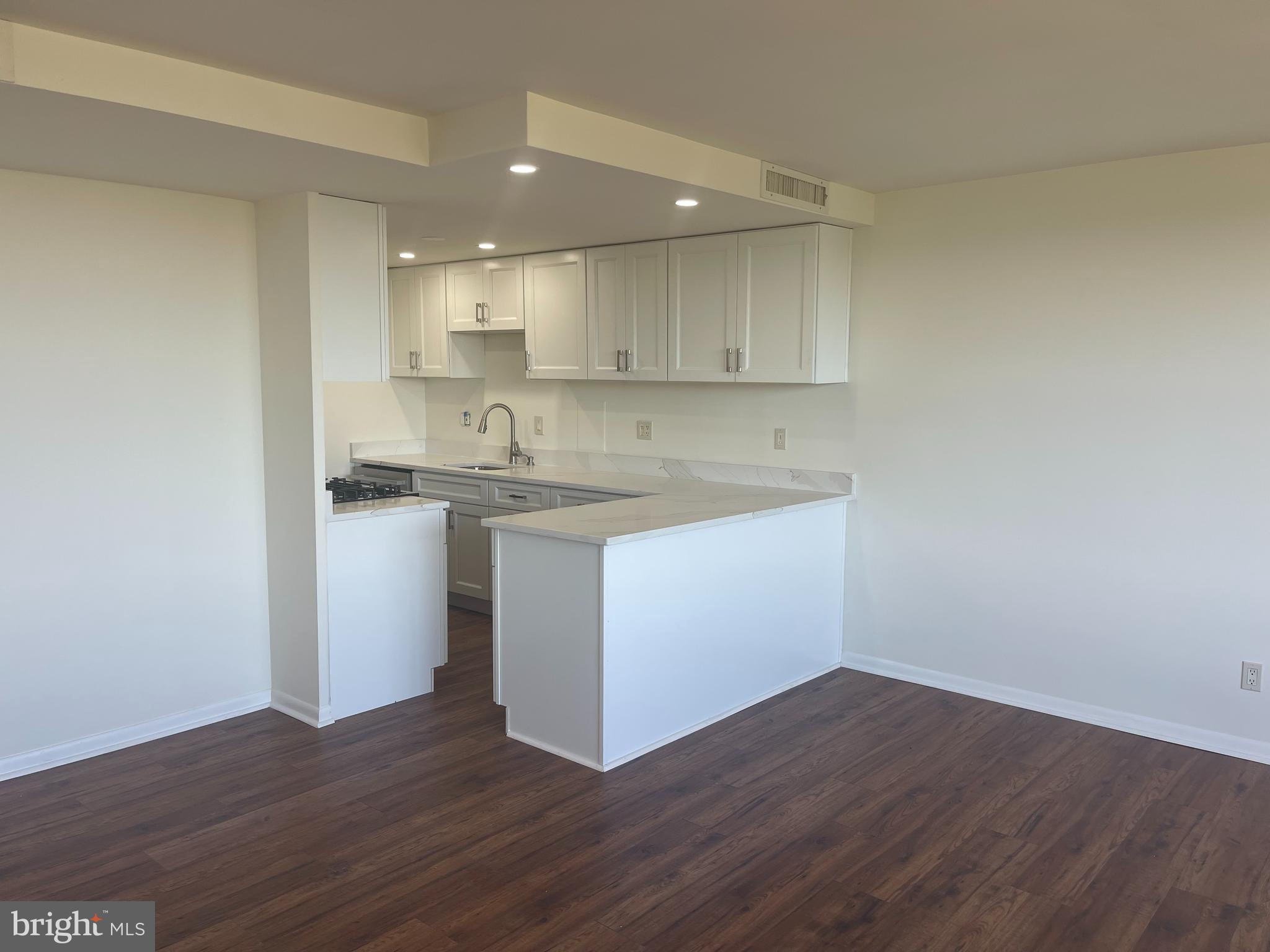 4600 DUKE STREET 1008